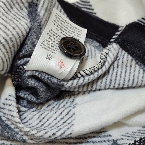 Joyspun Notch Collar Pajama Top Black & White Plaid Women's Large (12-14) NWT - Picture 9 of 9